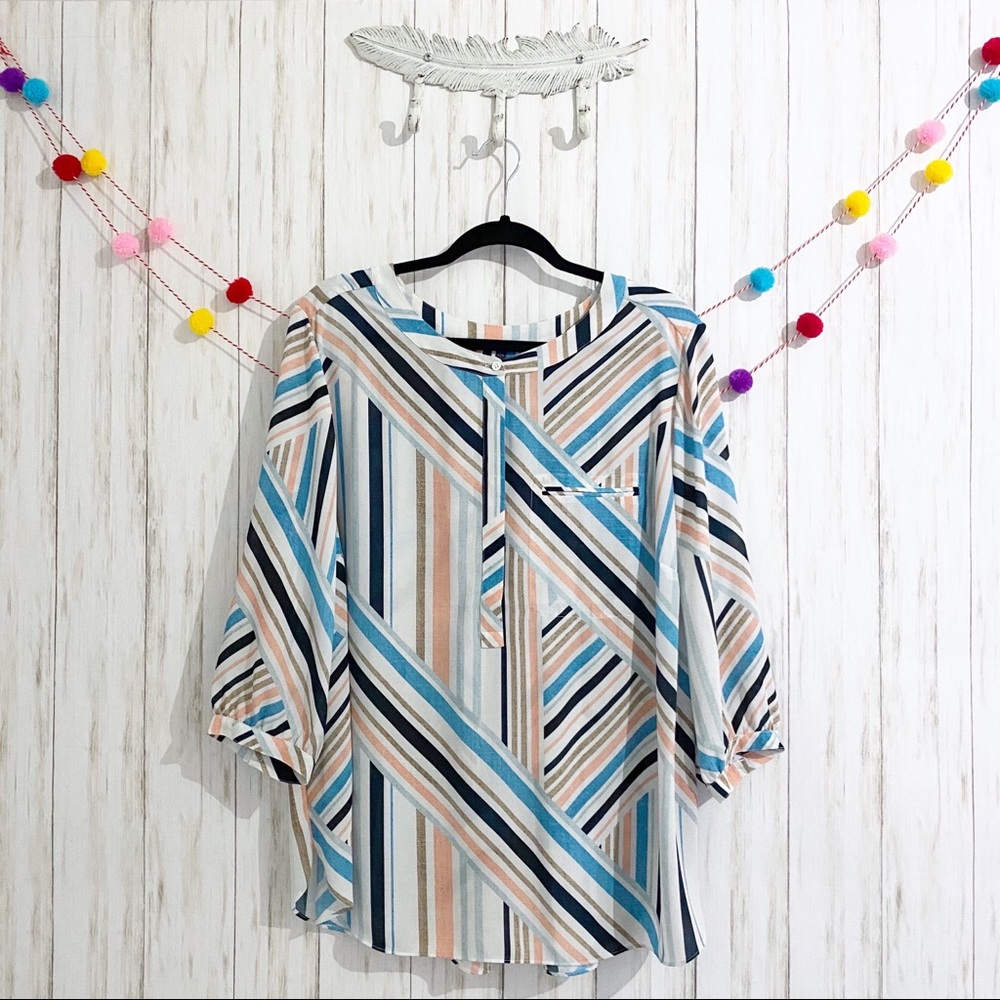 NYDJ henley geometric stripe pleated back top 1X